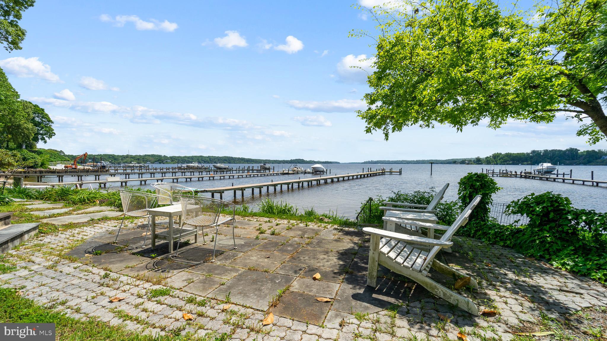 LINSTEAD ON THE SEVERN - Residential