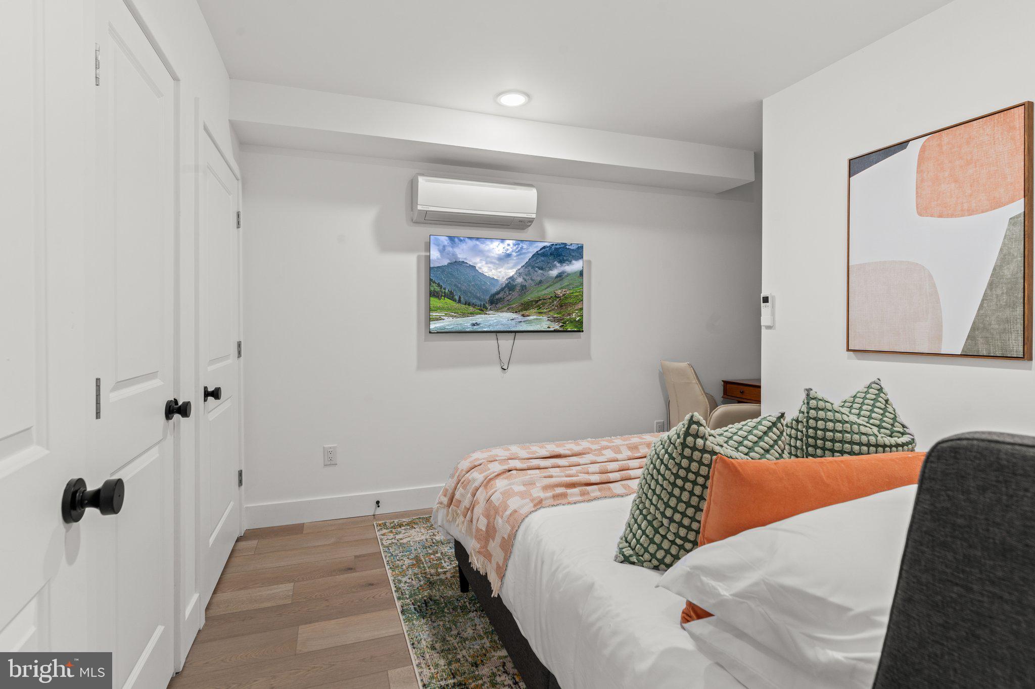 POWELTON VILLAGE - Residential Lease