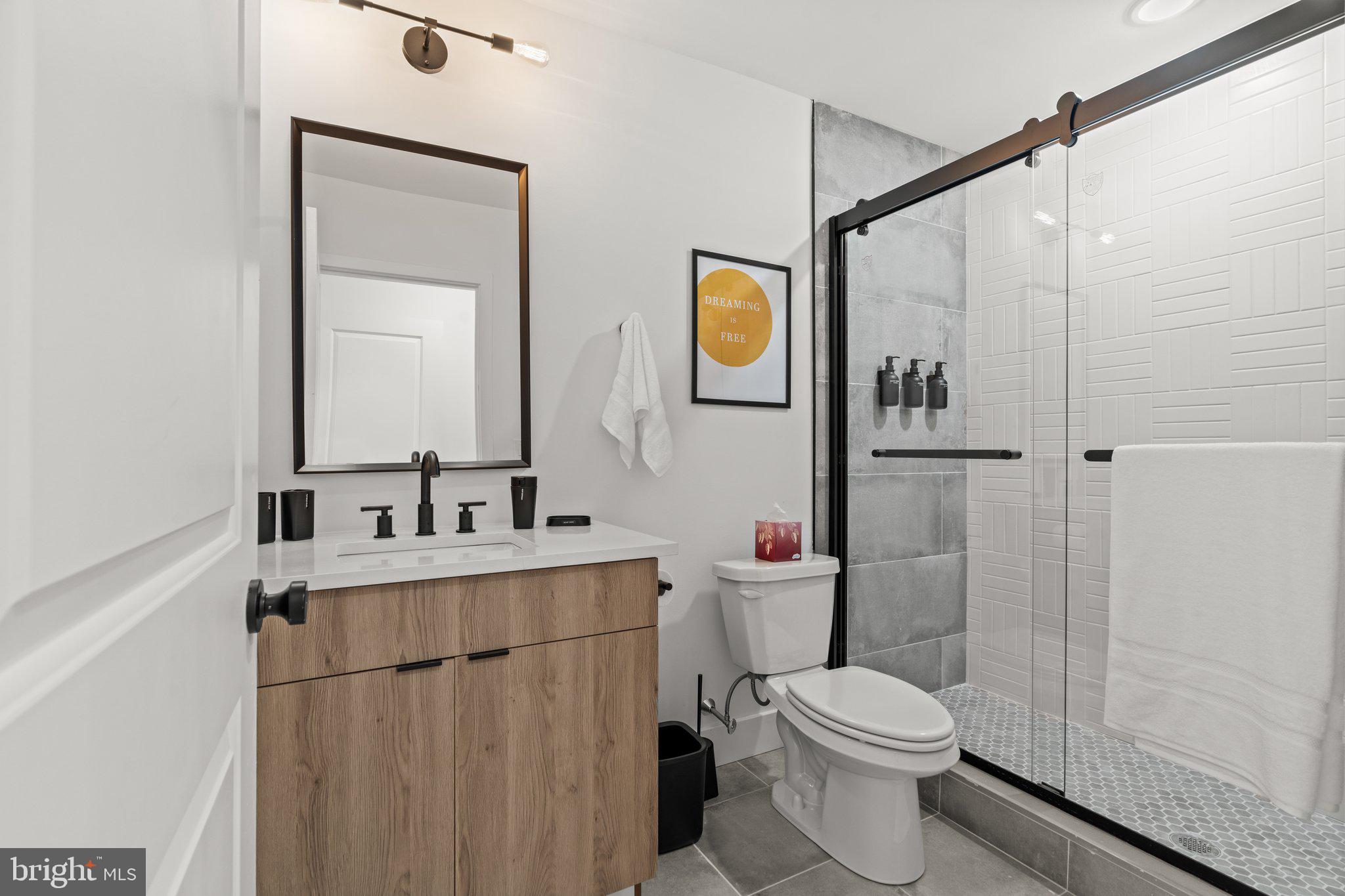 POWELTON VILLAGE - Residential Lease