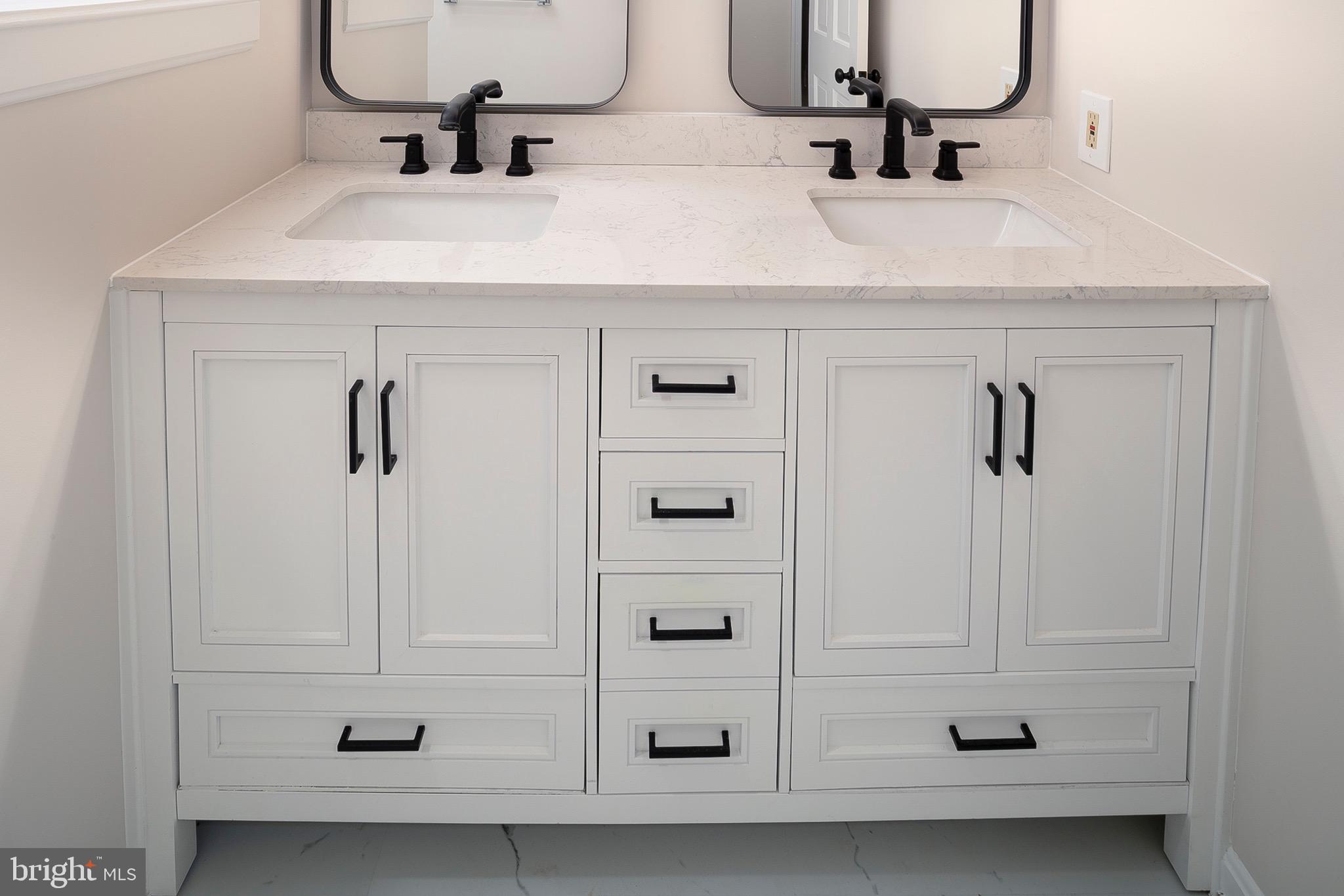 THUNDER HILL - Residential