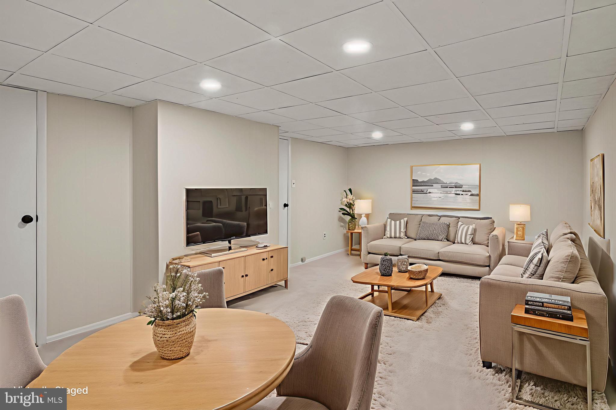 THUNDER HILL - Residential