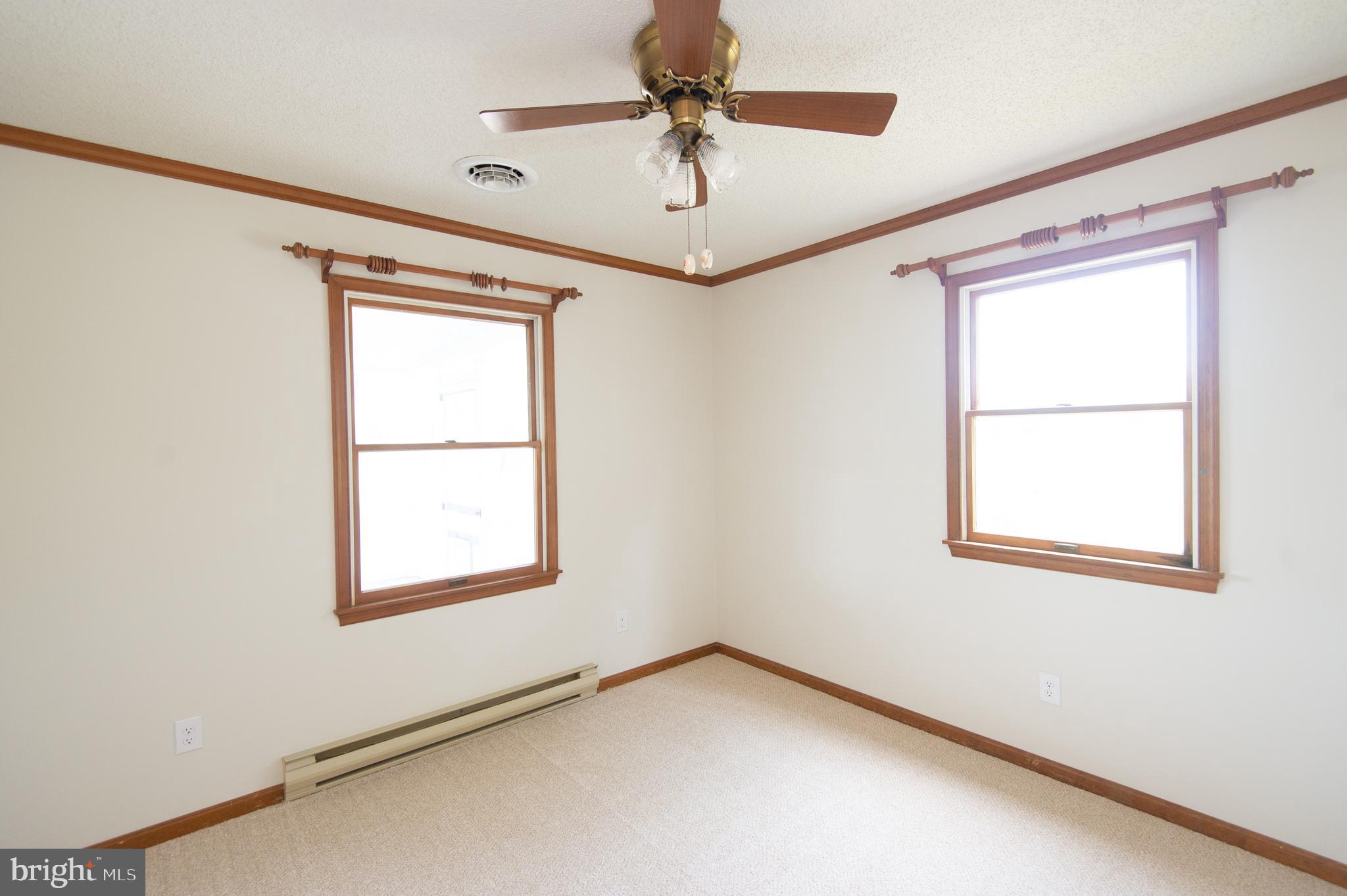 TAYLORS ISLAND - Residential