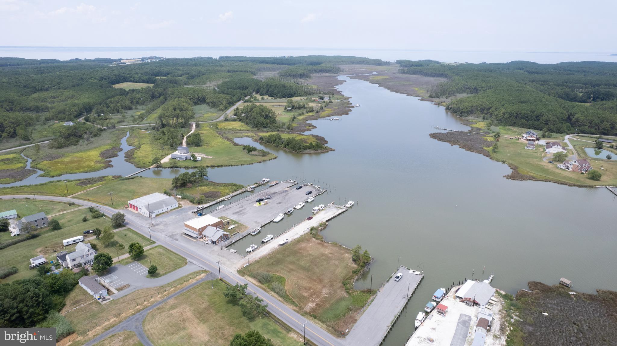 TAYLORS ISLAND - Residential