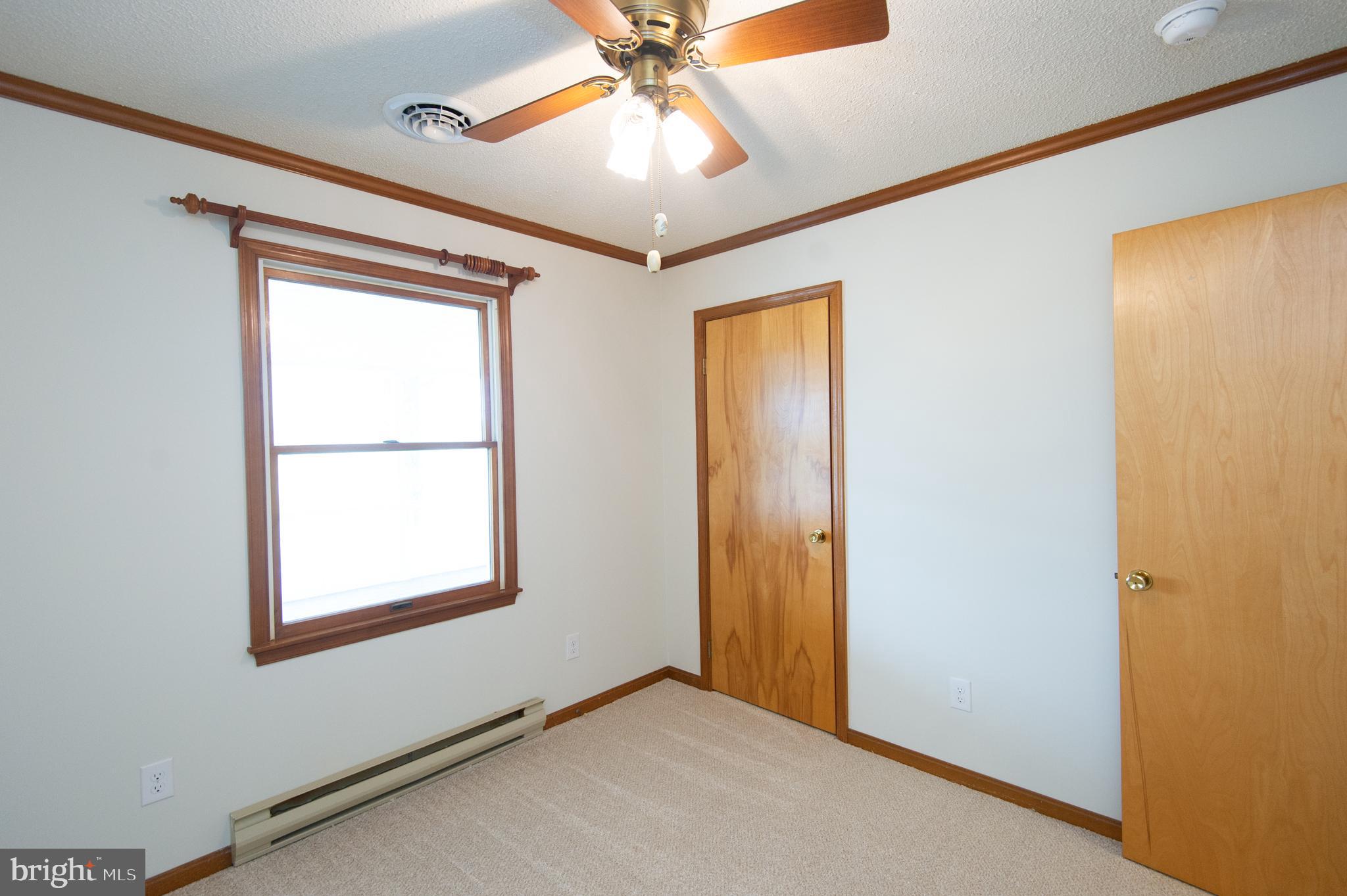 TAYLORS ISLAND - Residential