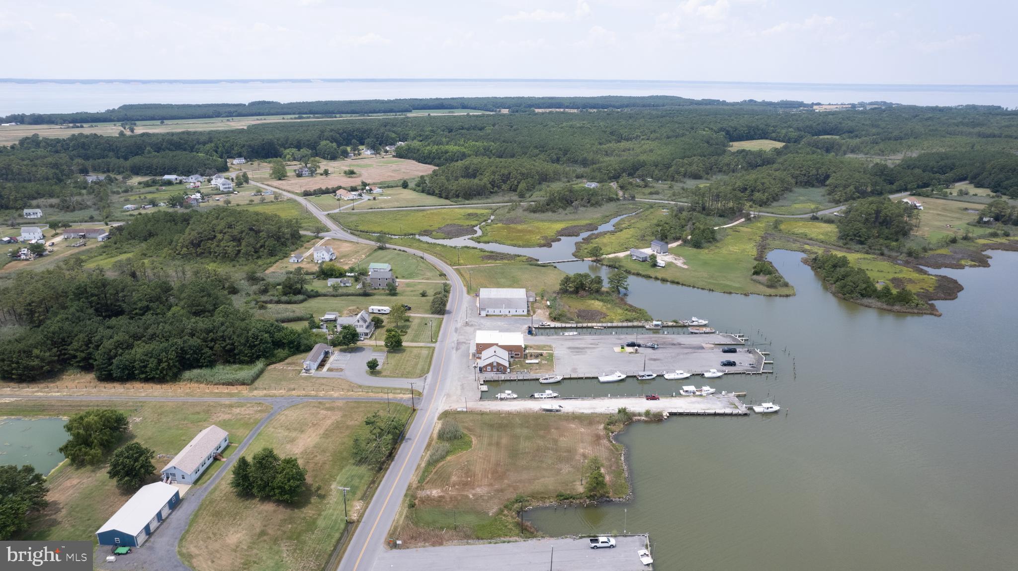 TAYLORS ISLAND - Residential