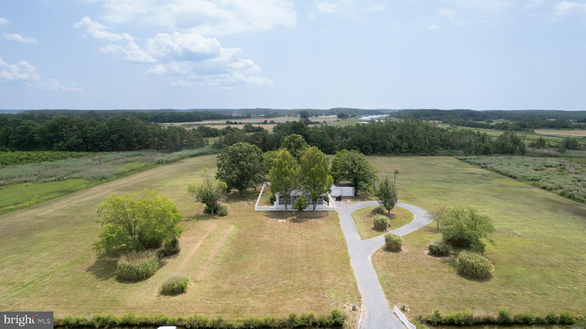TAYLORS ISLAND - Residential