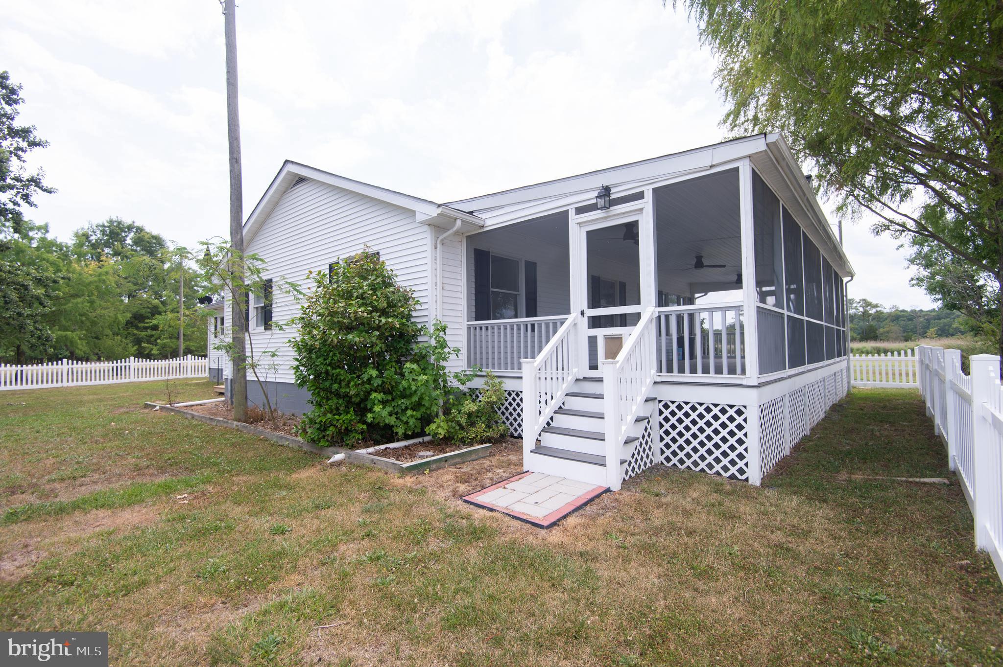 TAYLORS ISLAND - Residential