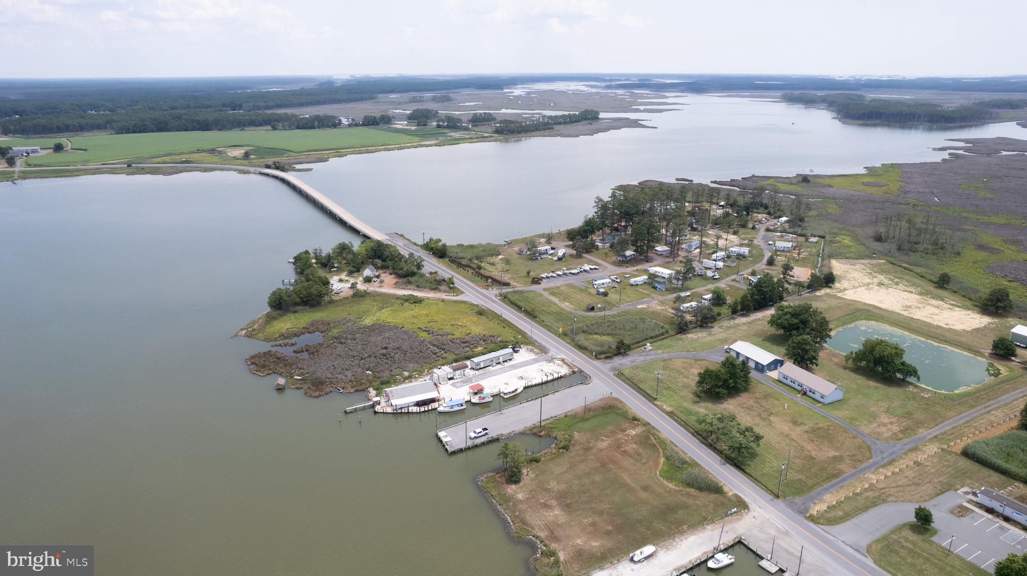 TAYLORS ISLAND - Residential