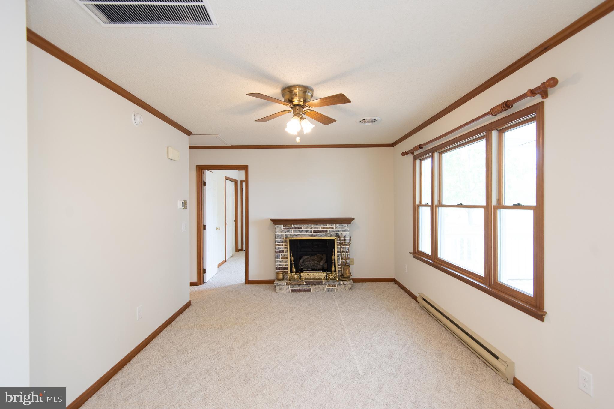 TAYLORS ISLAND - Residential