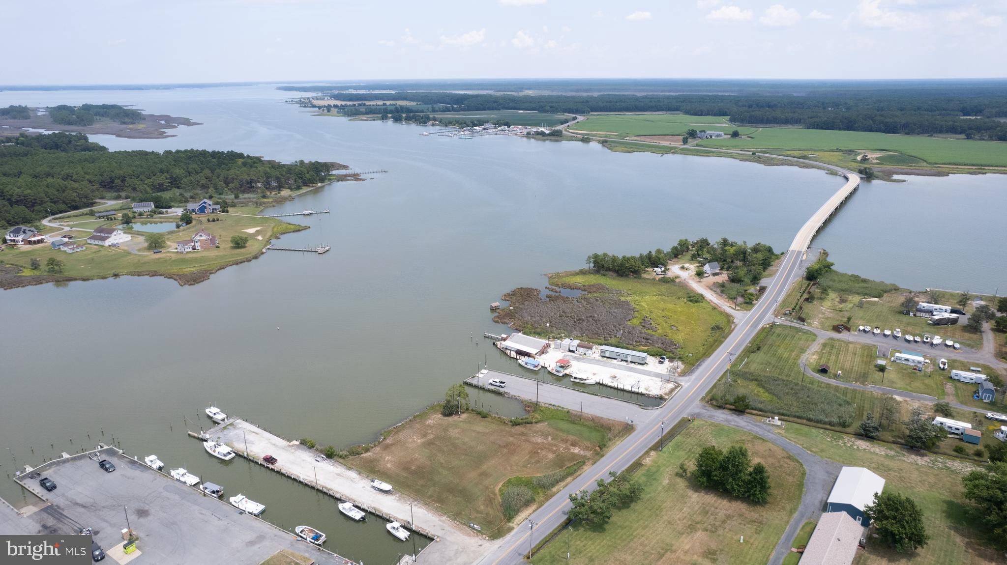 TAYLORS ISLAND - Residential