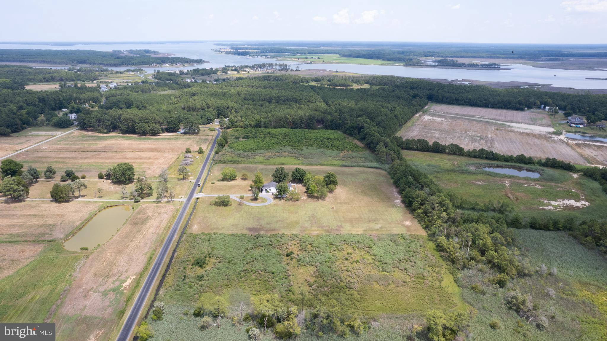 TAYLORS ISLAND - Residential