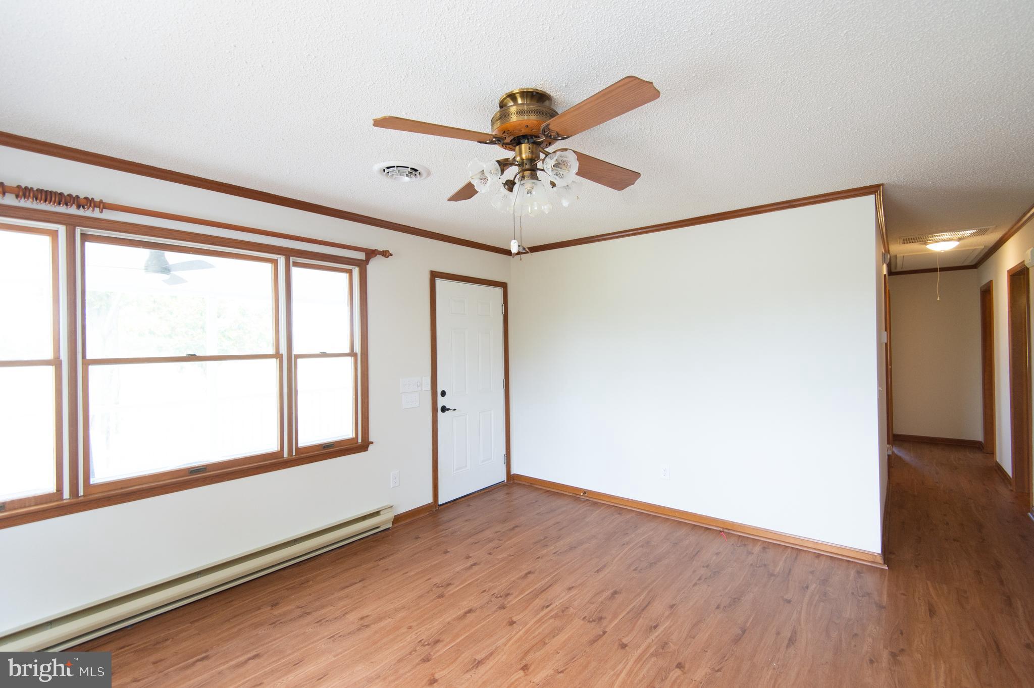 TAYLORS ISLAND - Residential