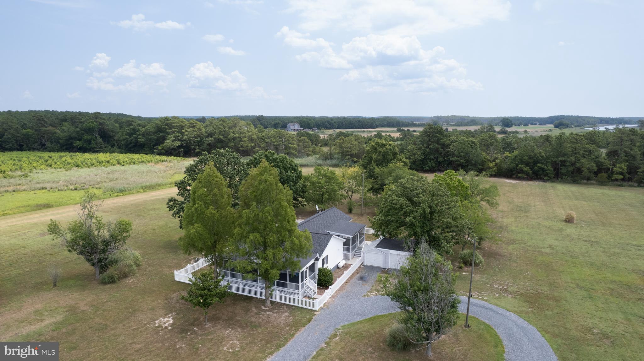 TAYLORS ISLAND - Residential