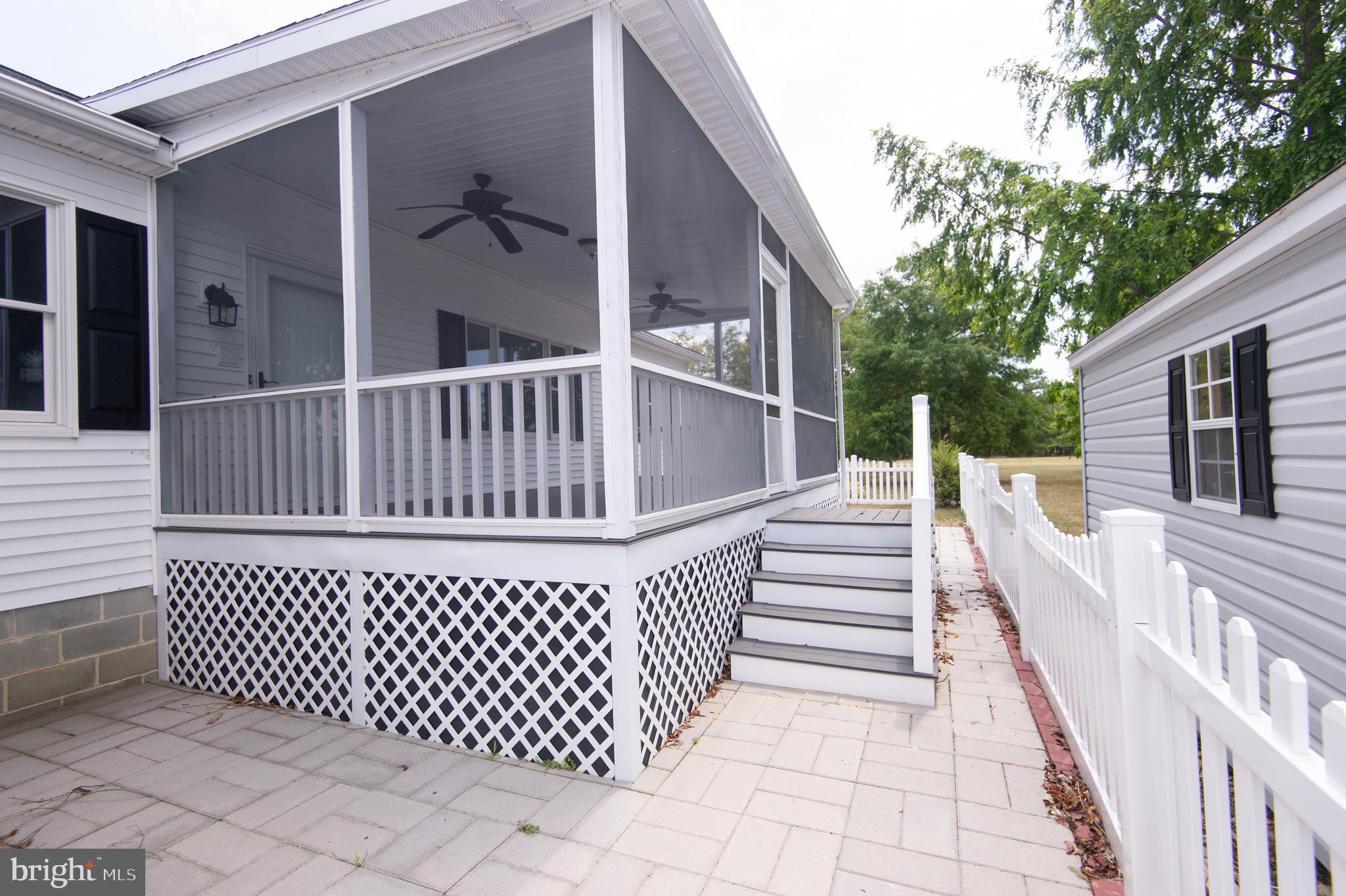 TAYLORS ISLAND - Residential