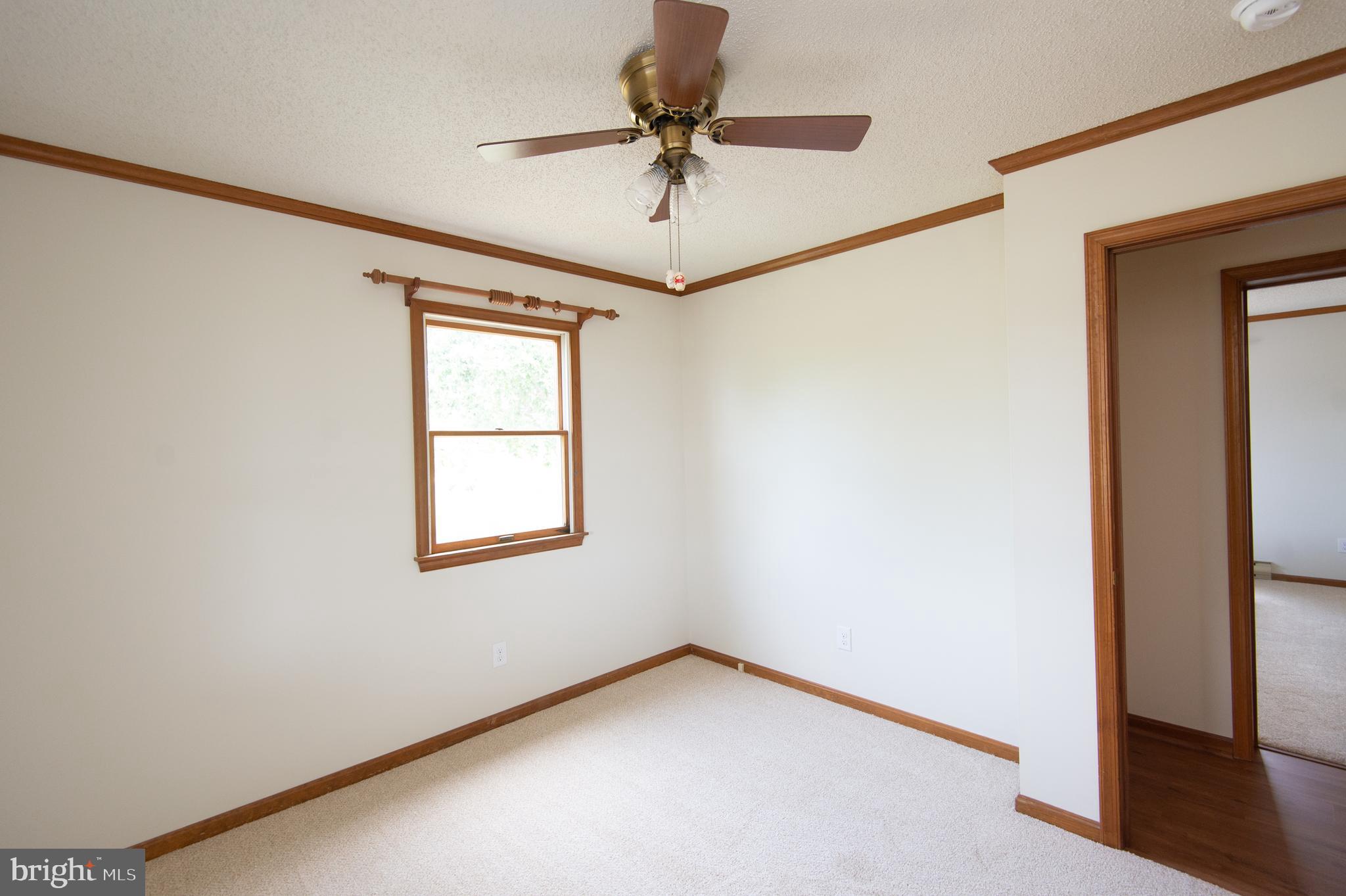 TAYLORS ISLAND - Residential