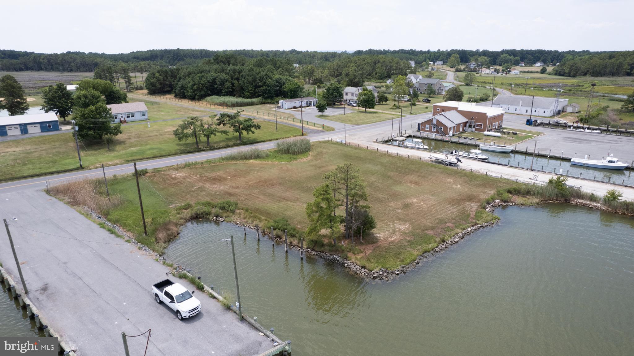 TAYLORS ISLAND - Residential