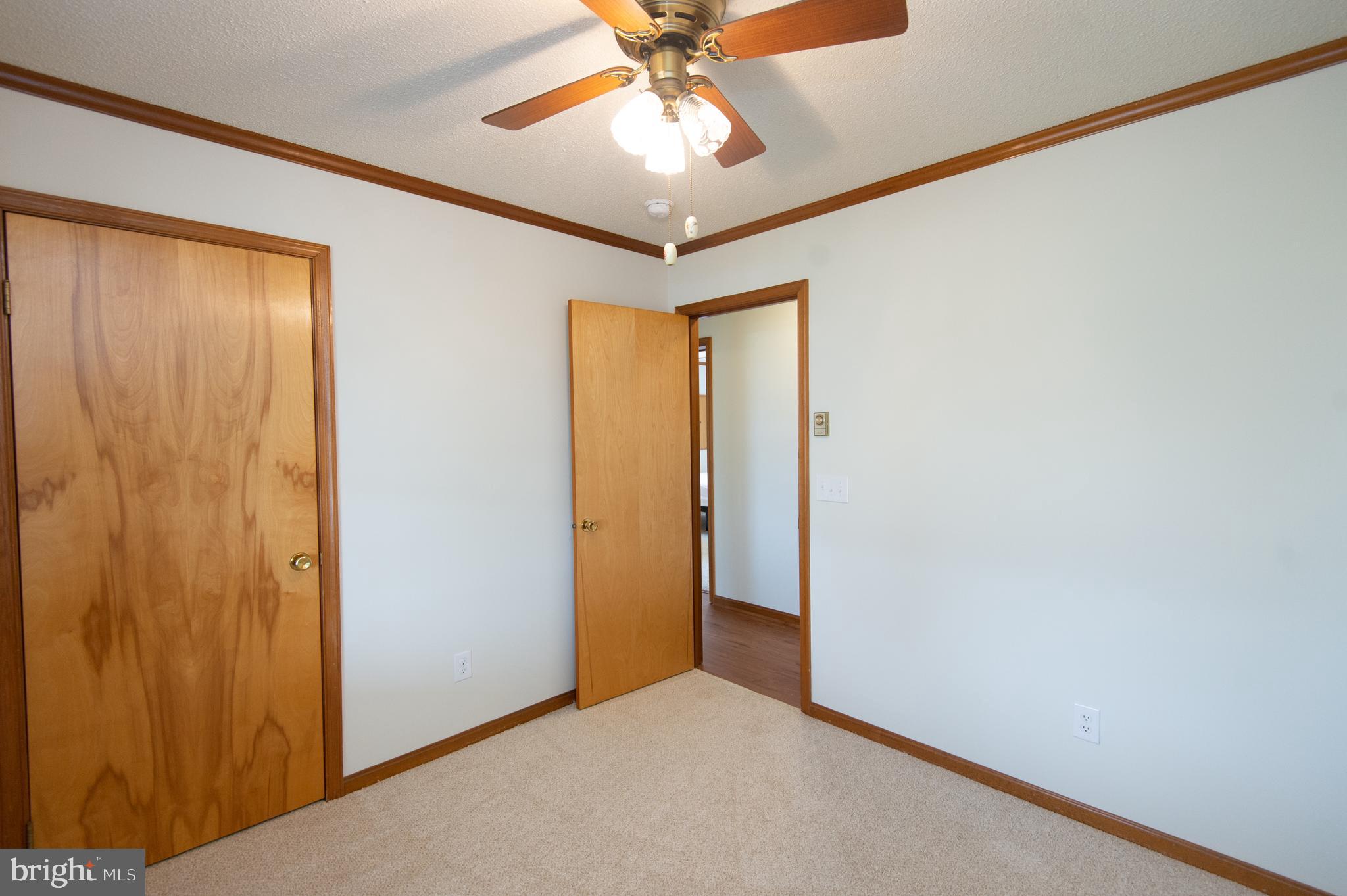 TAYLORS ISLAND - Residential