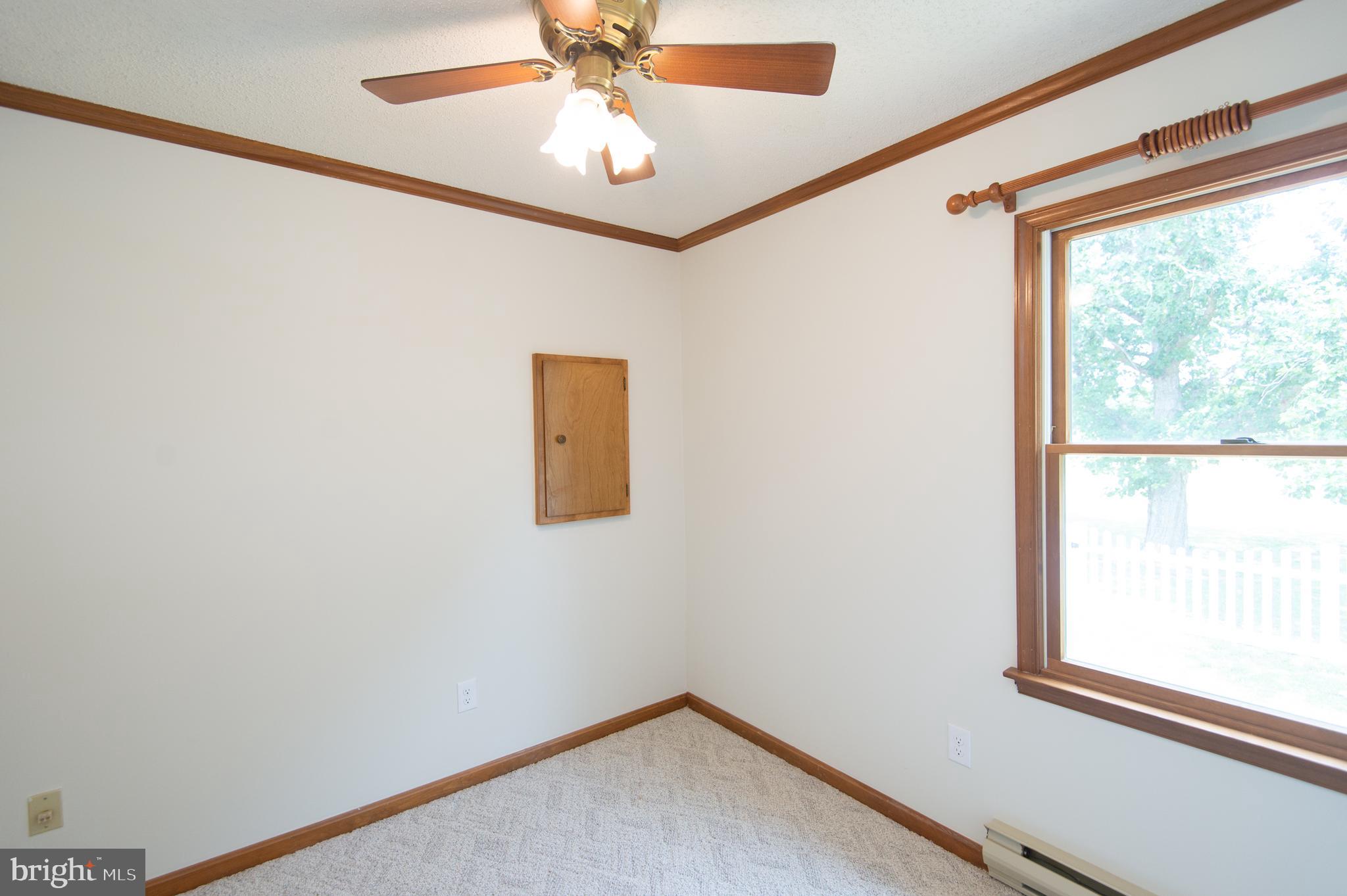 TAYLORS ISLAND - Residential