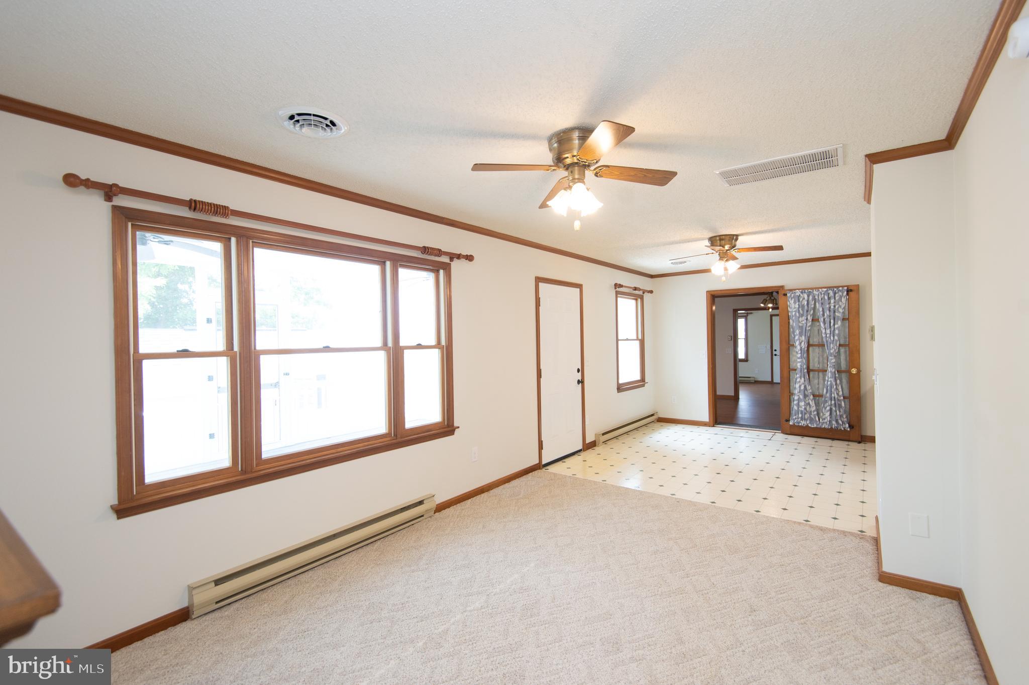 TAYLORS ISLAND - Residential