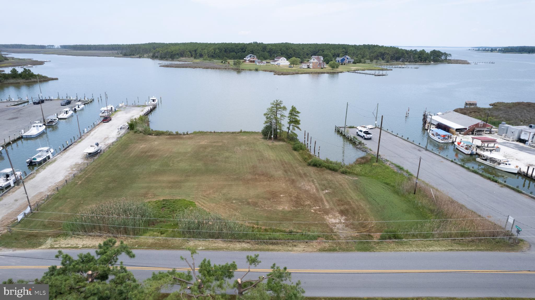 TAYLORS ISLAND - Residential