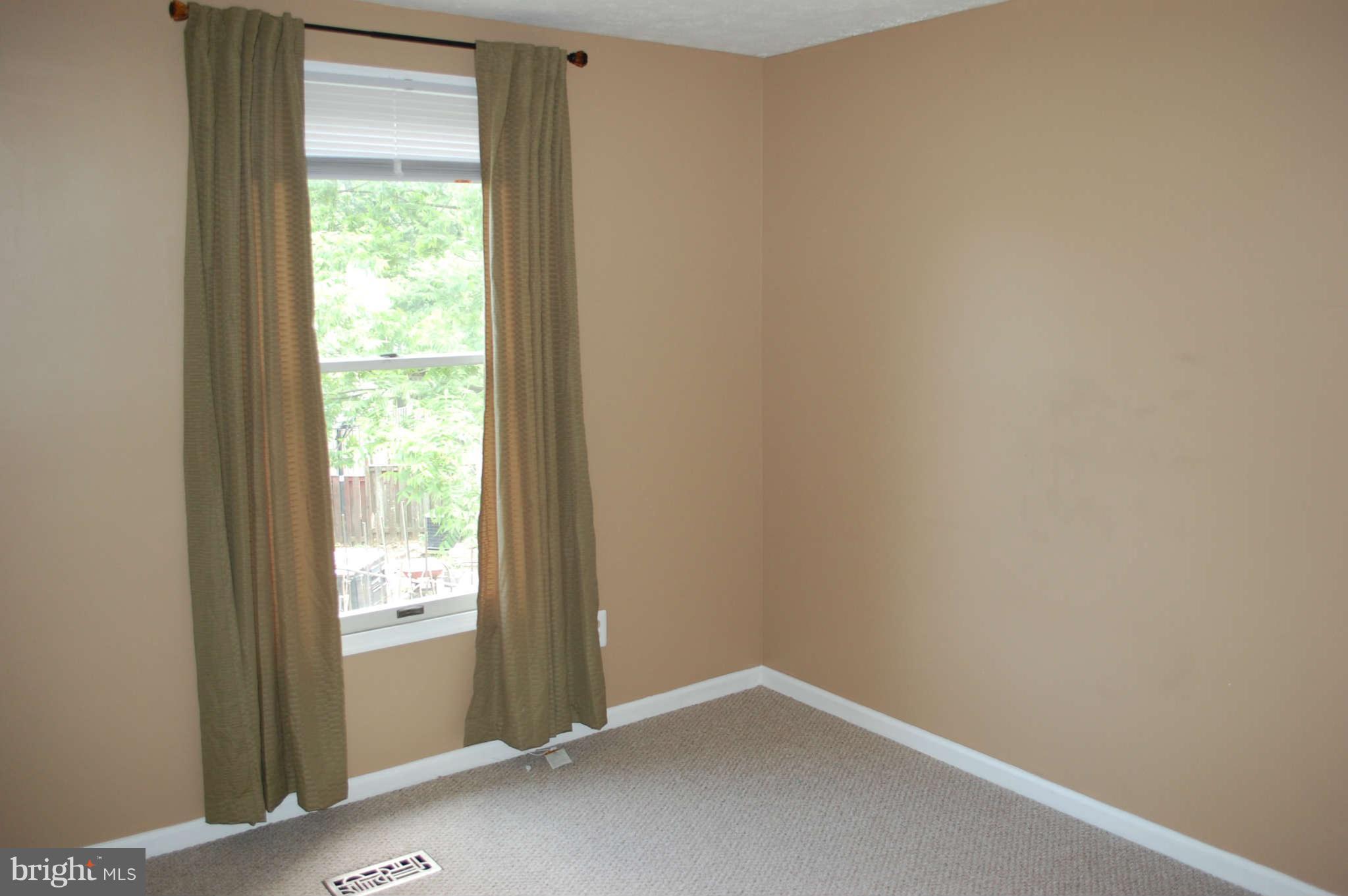 PORT O DUMFRIES - Residential Lease