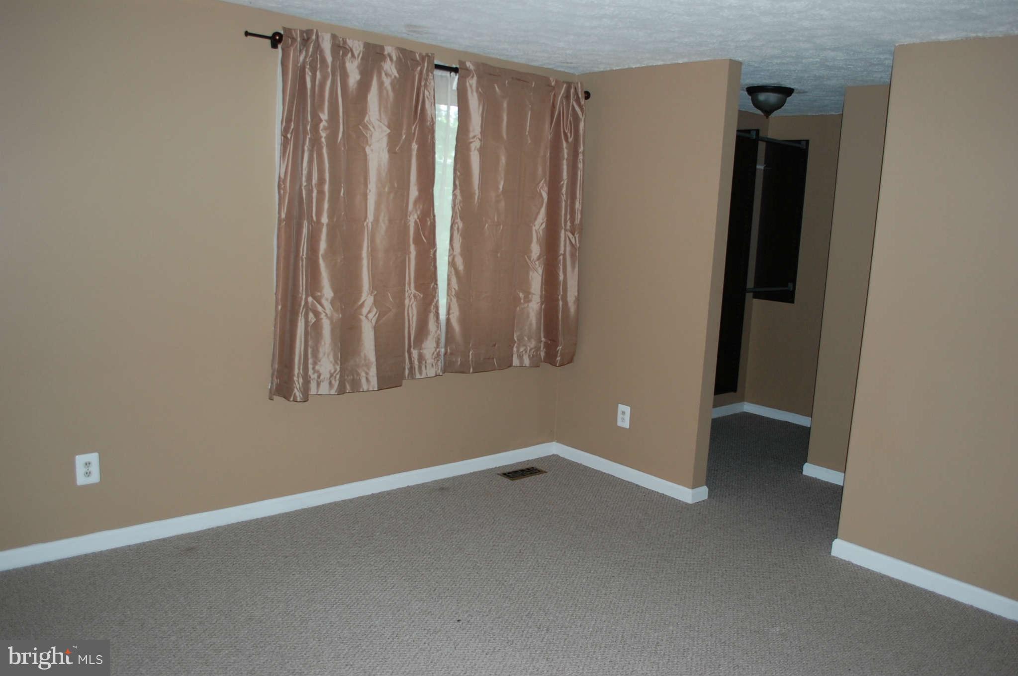 PORT O DUMFRIES - Residential Lease