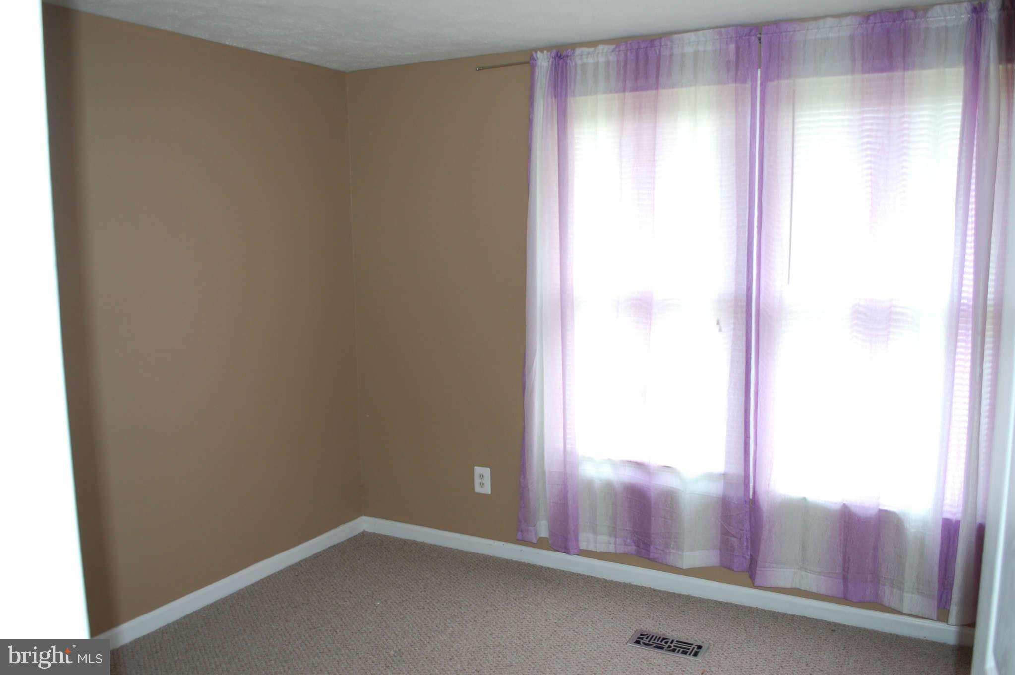 PORT O DUMFRIES - Residential Lease