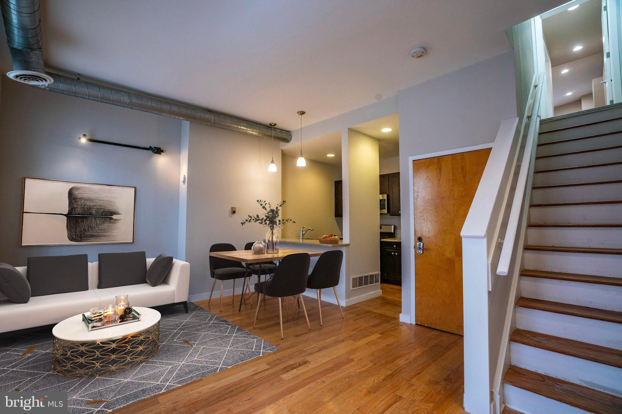 1504 SWAIN STREET 2