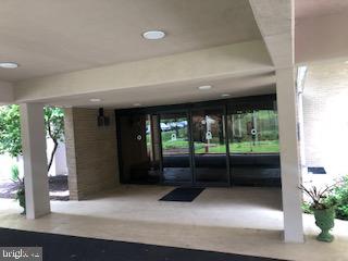 Excellent Opportunity-Two bedroom unit with a community/building full of amenities is waiting for its new owner. I am looking for a purchaser with vision to add his or her finishing touch. This condo unit is spacious and features a secure front entrance, lobby, party area, pool area, workout facility and too much more to mention. Close to Greenbelt Metro station/ (3 mile) three blocks from bus line. Convenient access to the Greenbelt Mall, College Pk and BW Parkway. Fannie Mae Property. Submit all offers in Homepath. com. Property is being sold as-is. Call Bob with any questions.