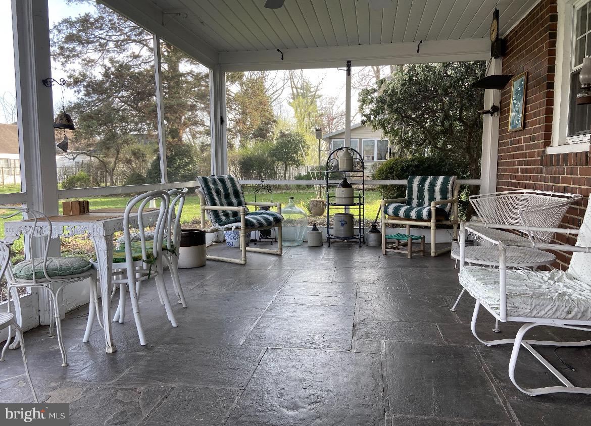 WILLOW FARMS - Residential