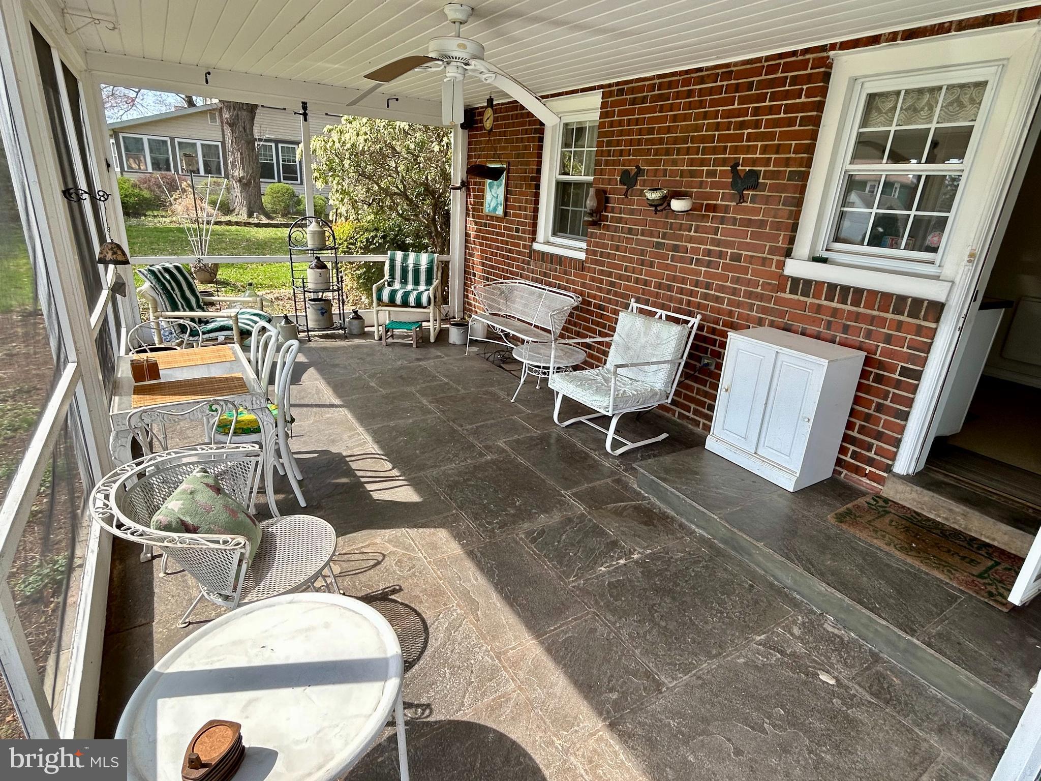 WILLOW FARMS - Residential