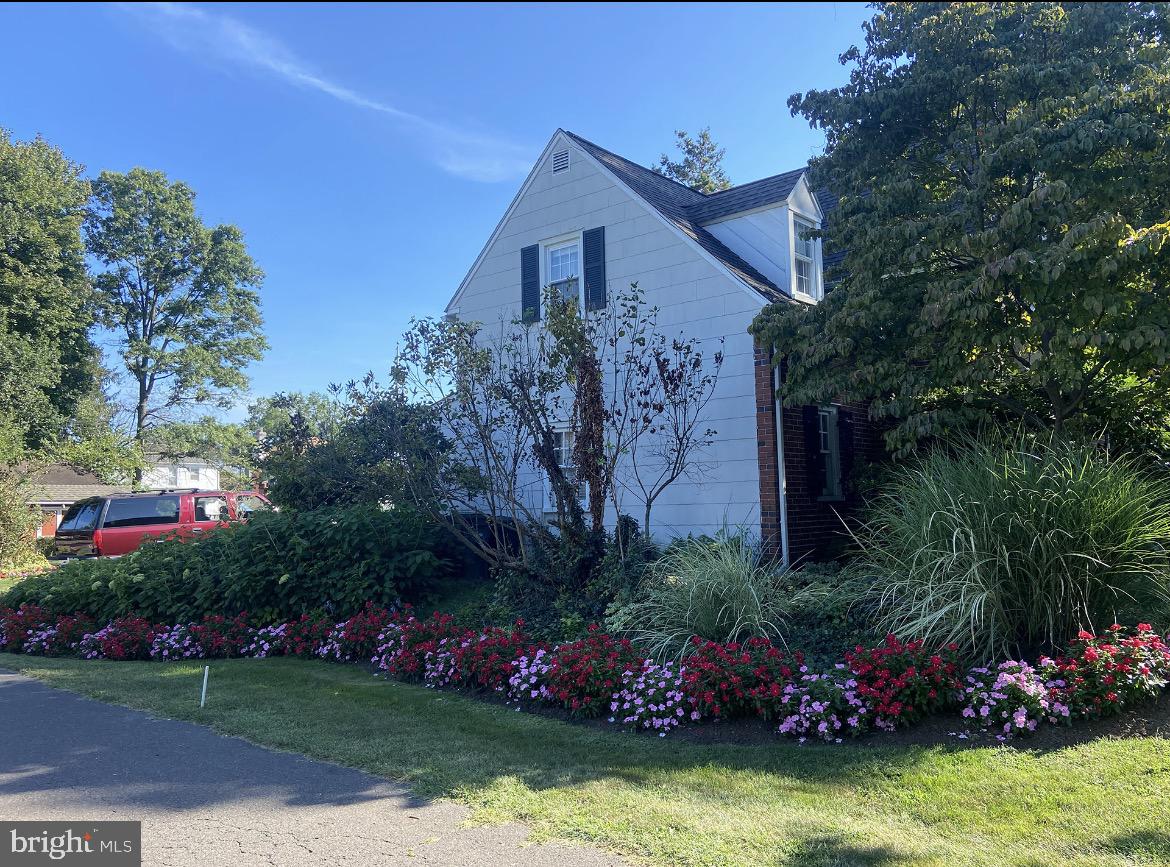 WILLOW FARMS - Residential