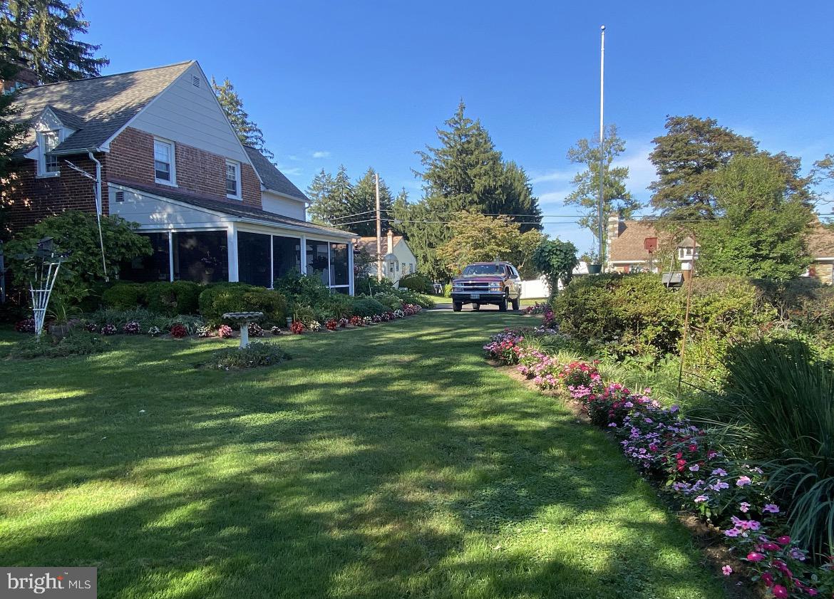 WILLOW FARMS - Residential