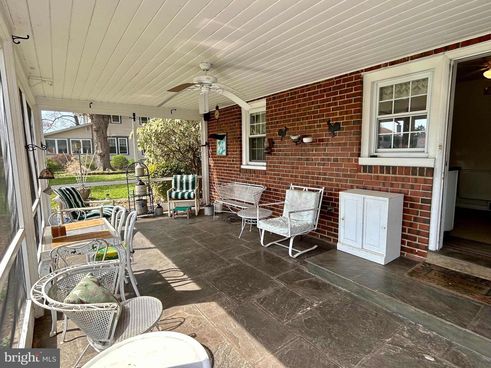 WILLOW FARMS - Residential