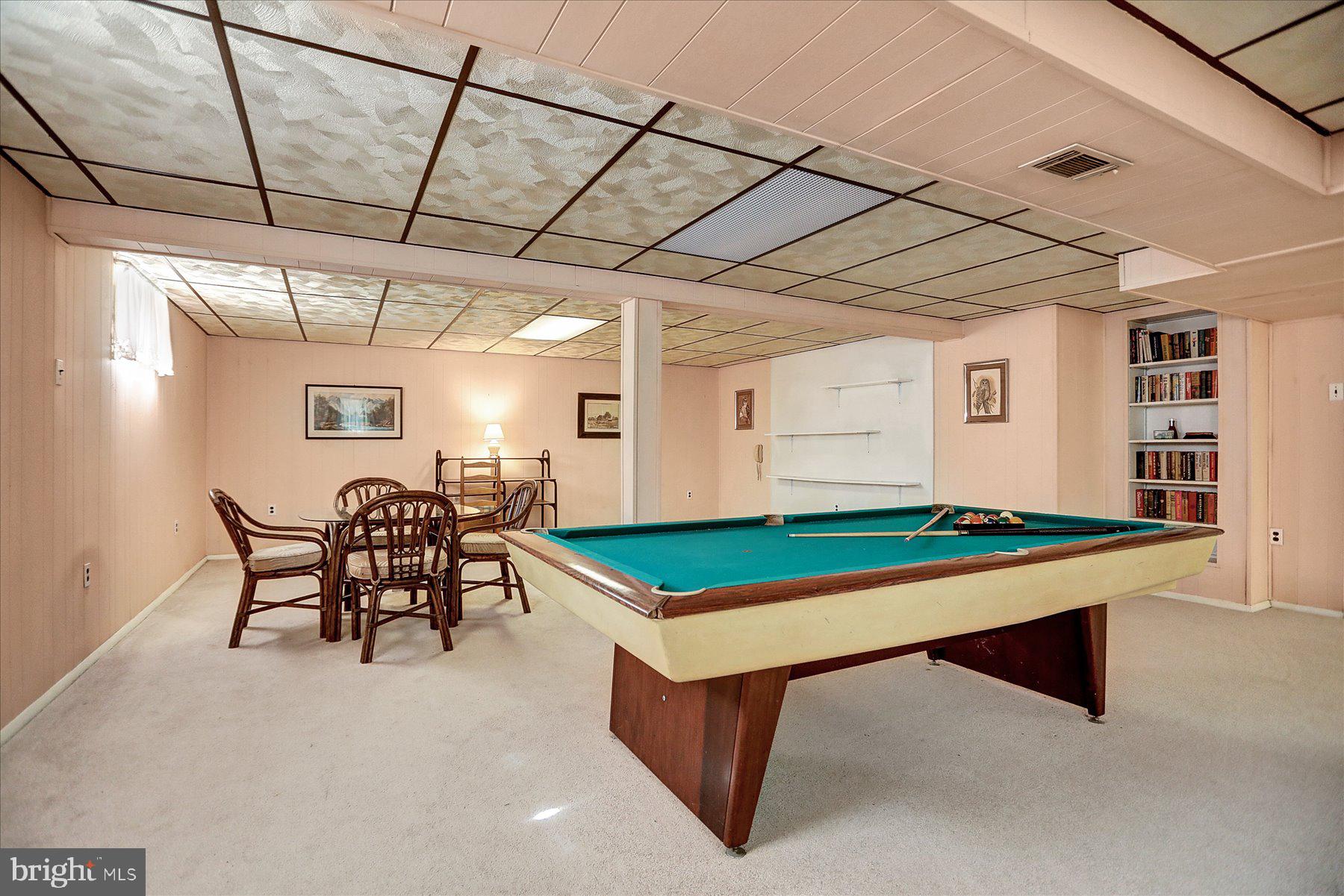 VALLEY VIEW - Residential