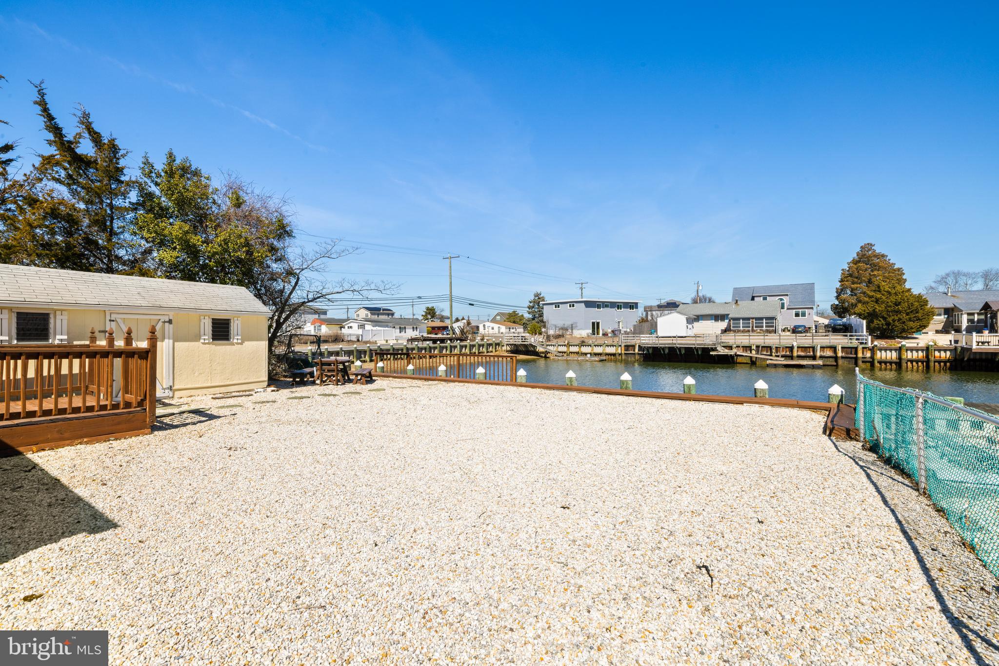 103 E DELAWARE DRIVE