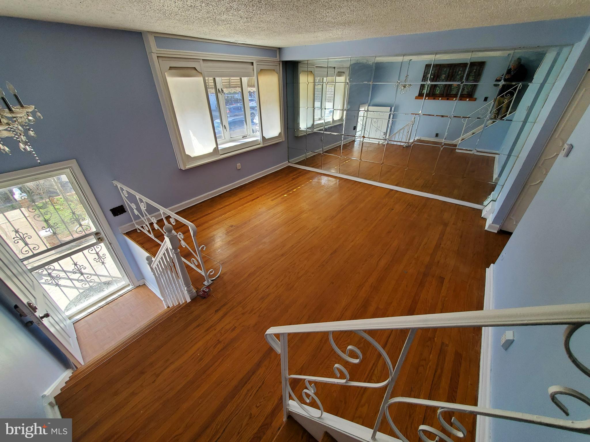 PHILADELPHIA (SOUTHWEST) - Residential