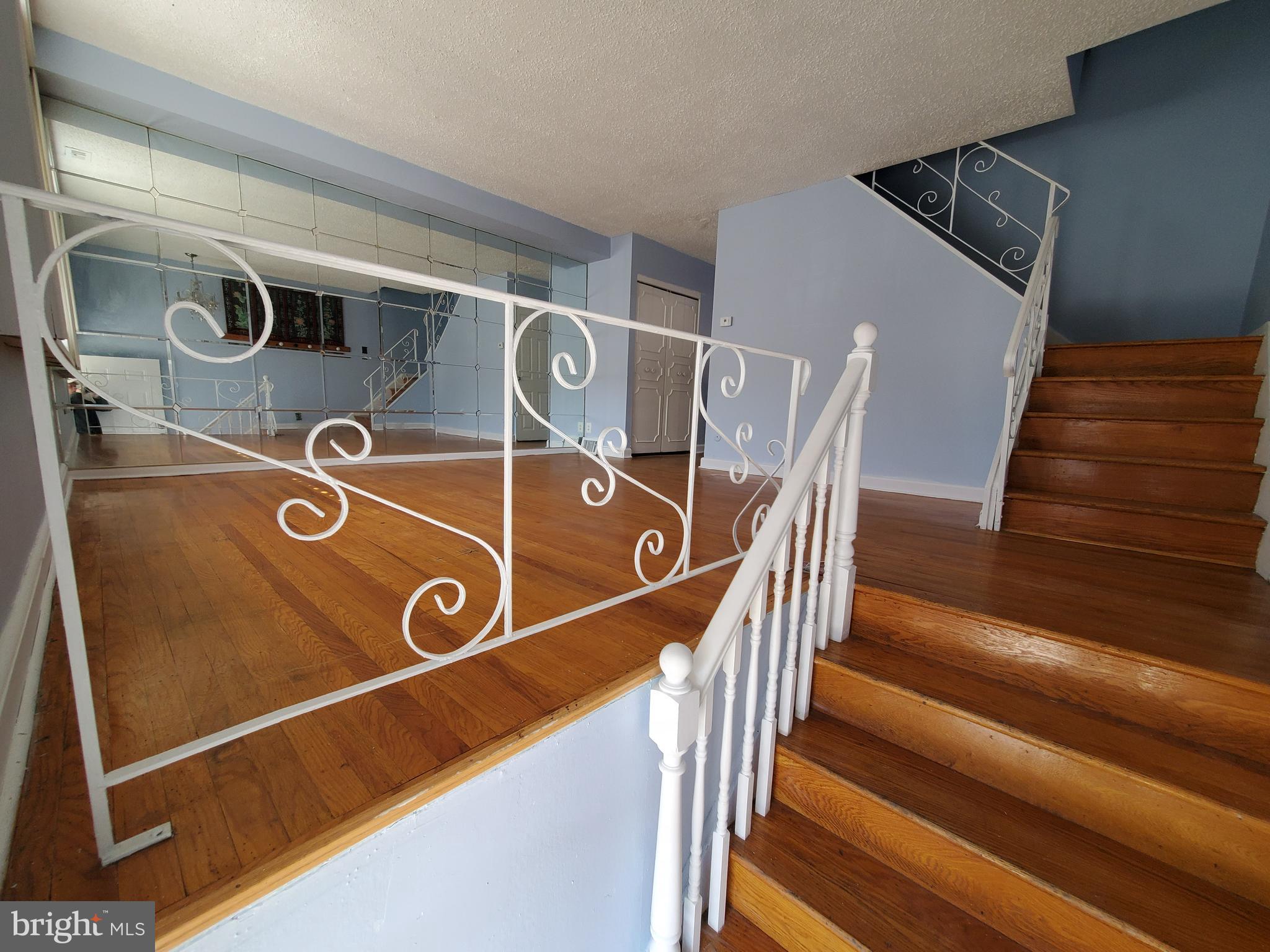 PHILADELPHIA (SOUTHWEST) - Residential