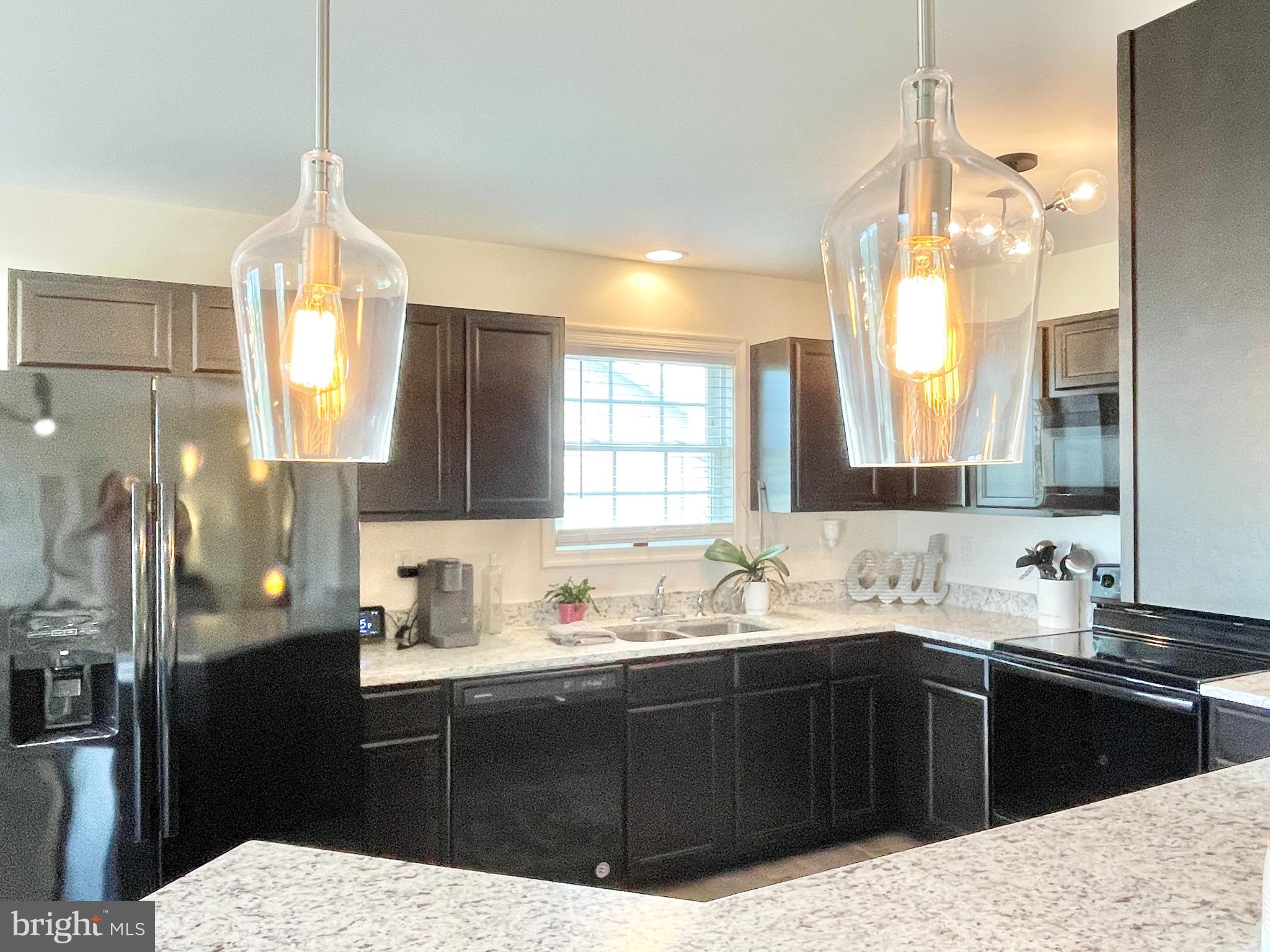 PEBBLE RIDGE - Residential