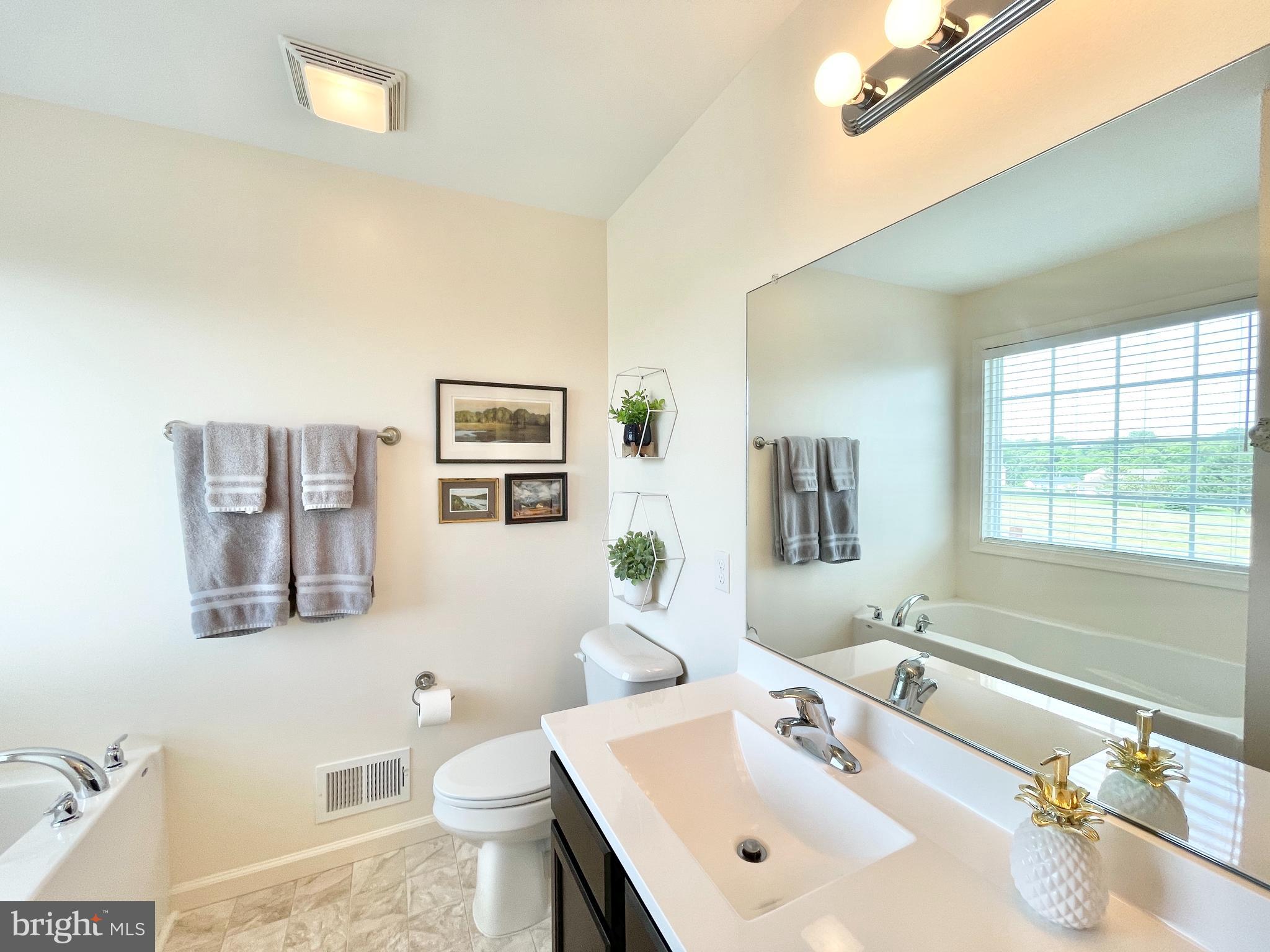 PEBBLE RIDGE - Residential