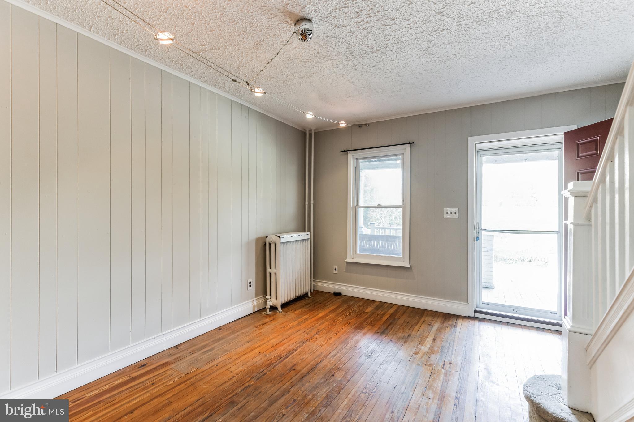 HAMPDEN HISTORIC DISTRICT - Residential