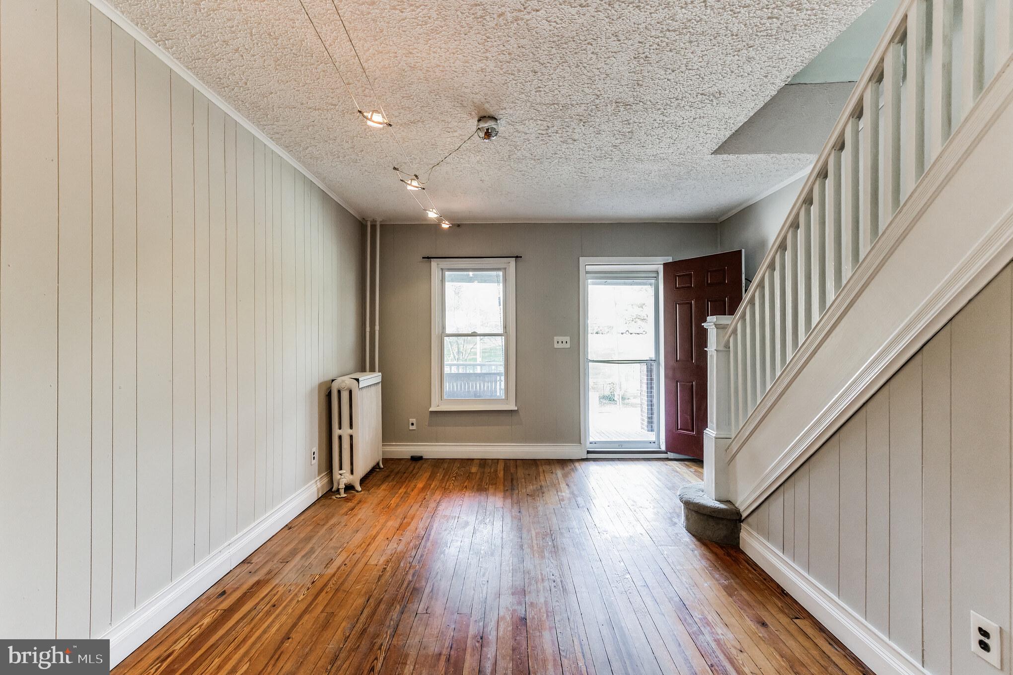 HAMPDEN HISTORIC DISTRICT - Residential