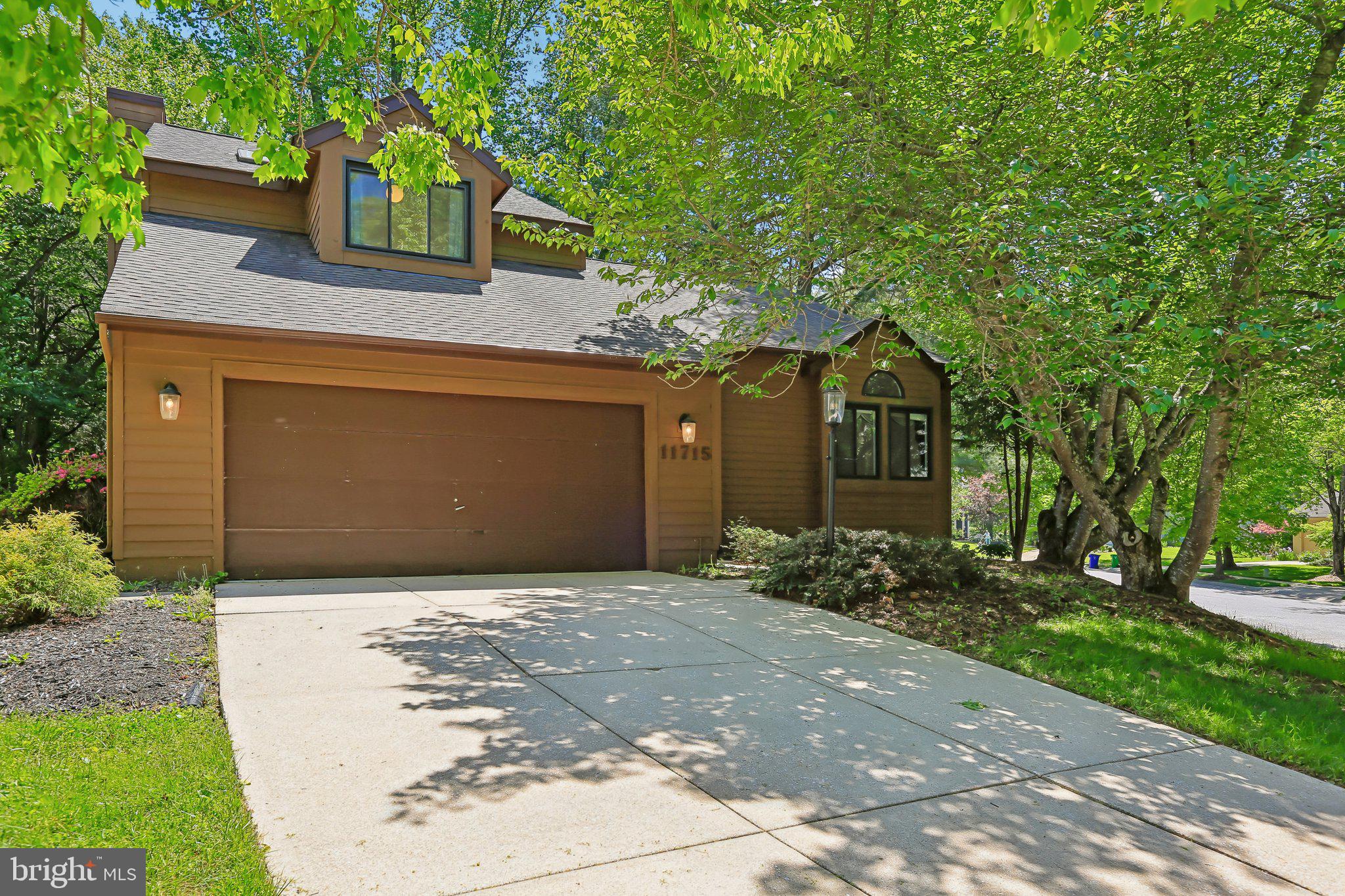 11715 LIGHTFALL COURT