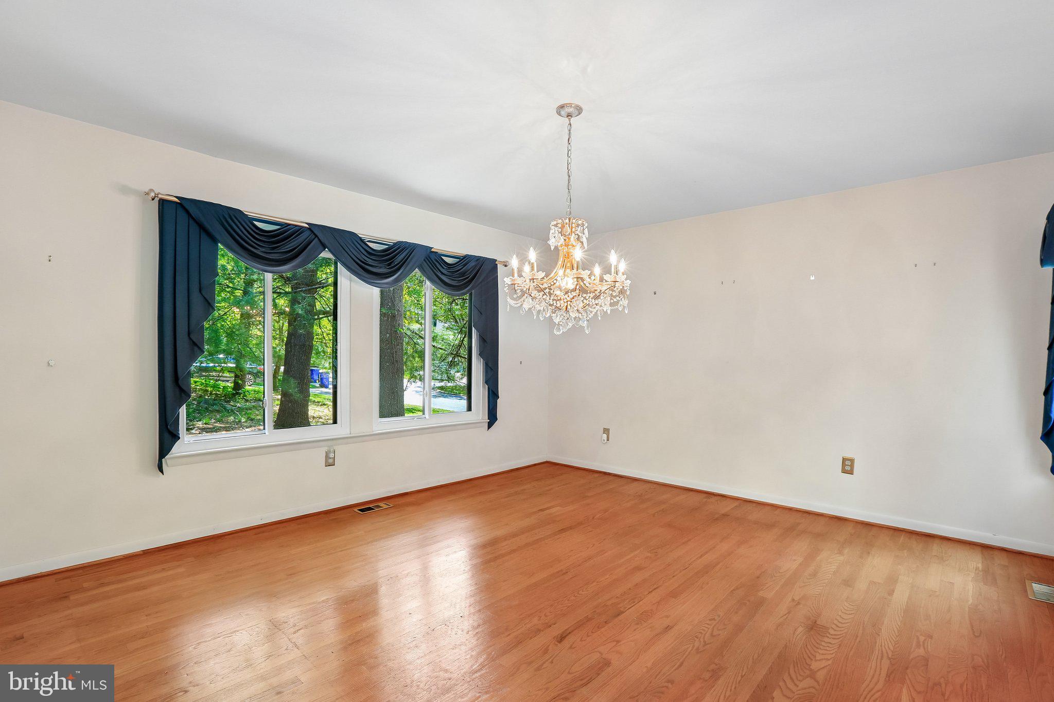 HICKORY RIDGE - Residential