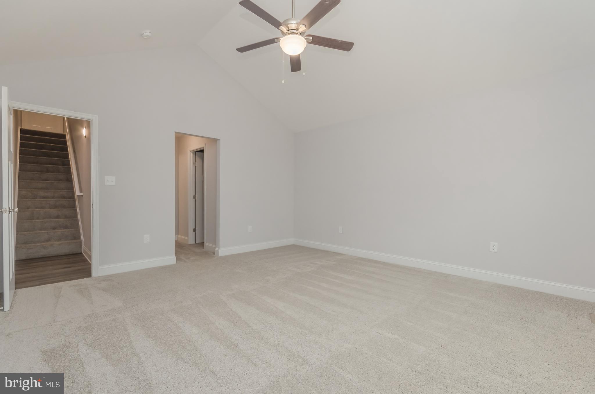 PEMBROKE GROVE - Residential