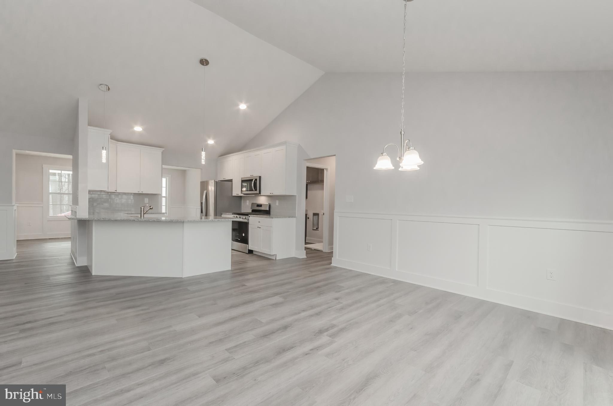 PEMBROKE GROVE - Residential