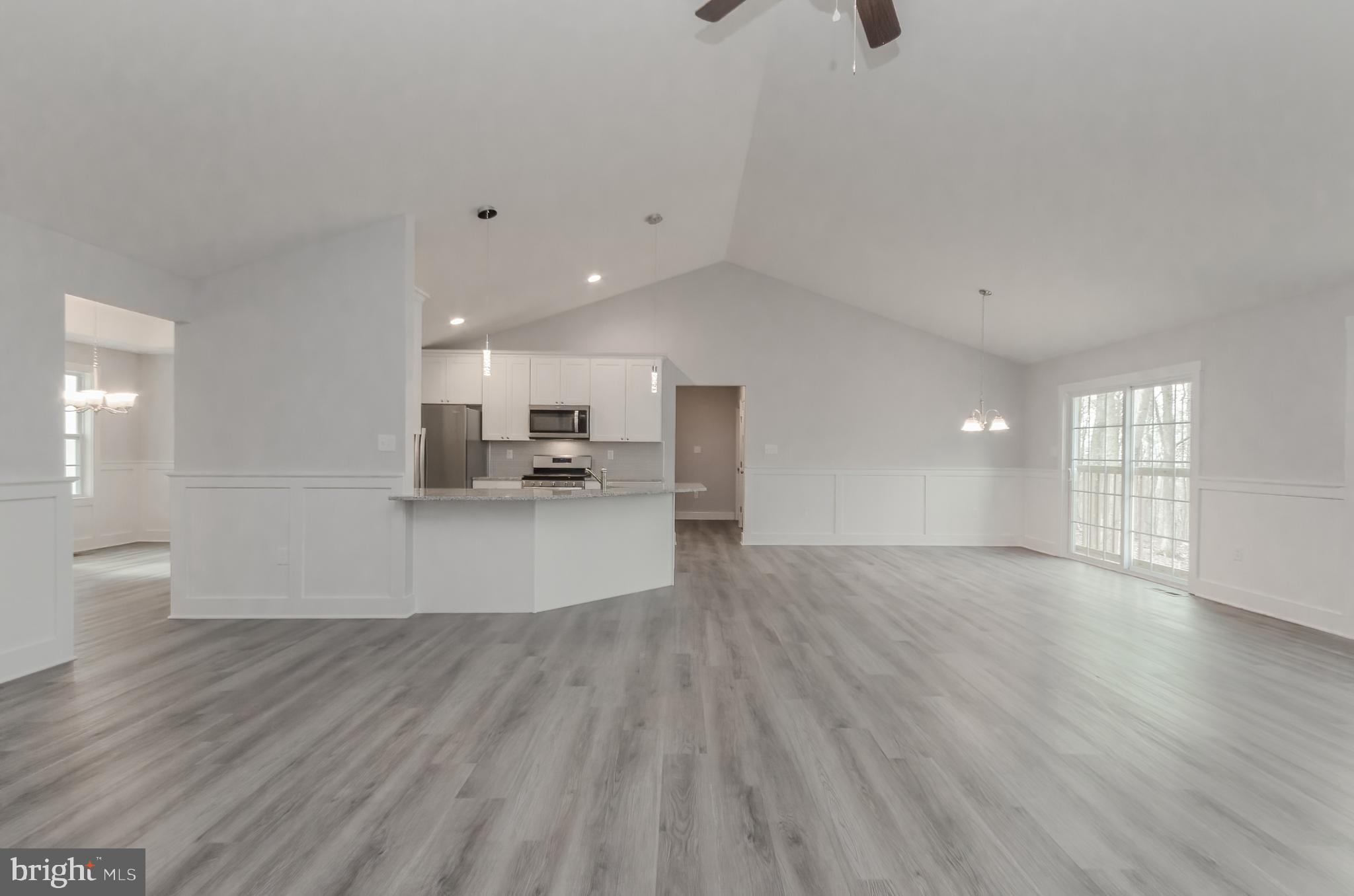 PEMBROKE GROVE - Residential