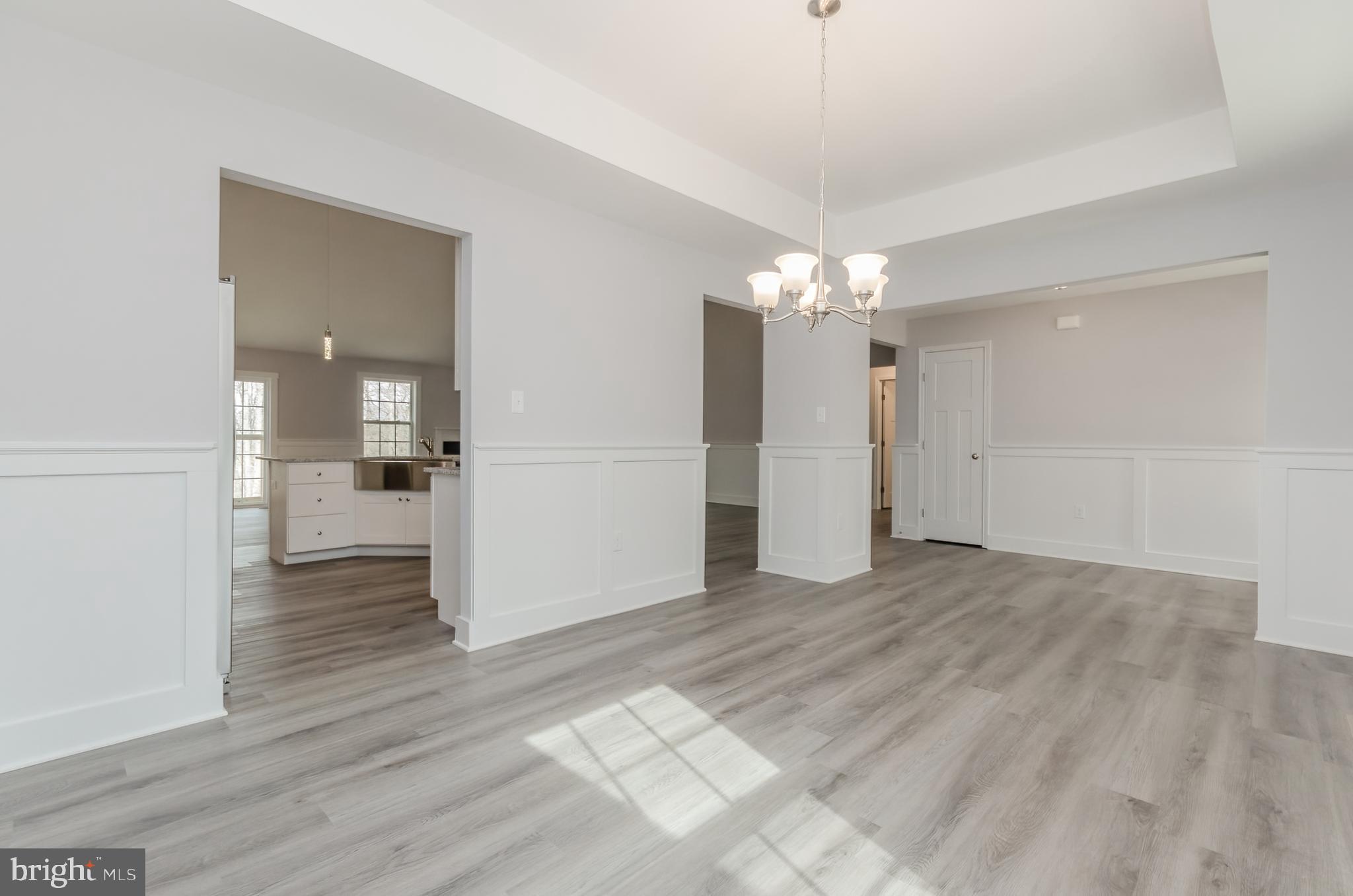 PEMBROKE GROVE - Residential