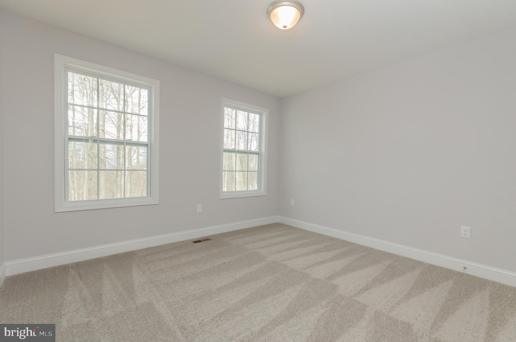 PEMBROKE GROVE - Residential