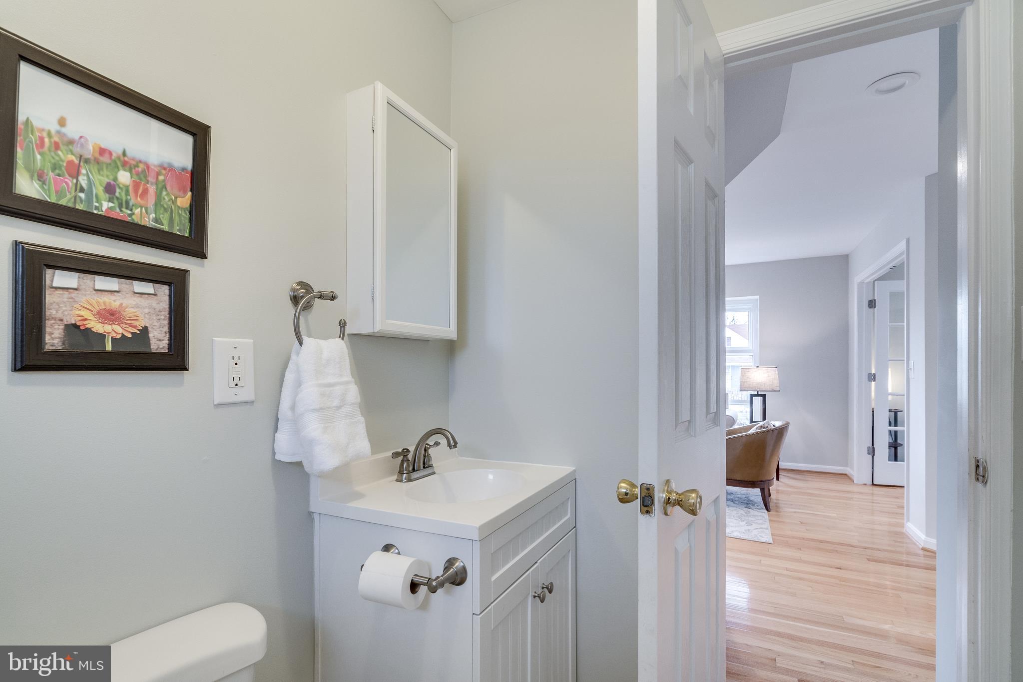 BUCKNELL MANOR - Residential